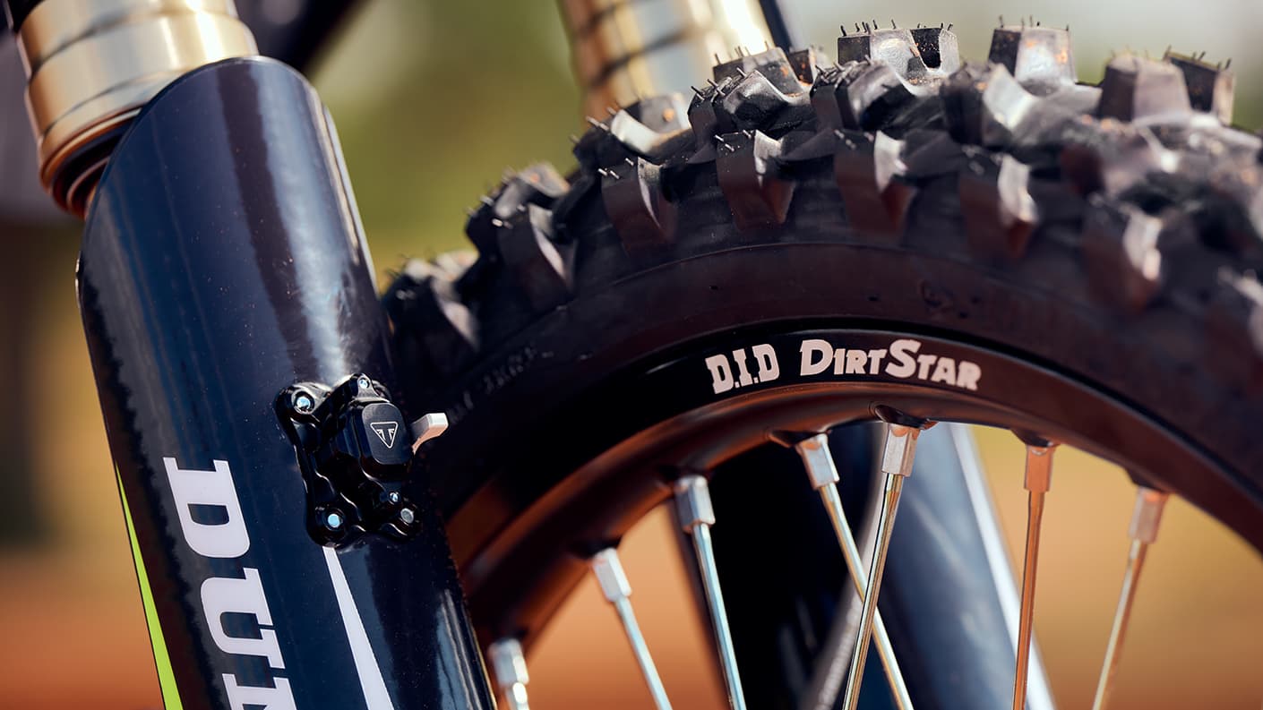 Triumph TF 450-RC wheels and tyres