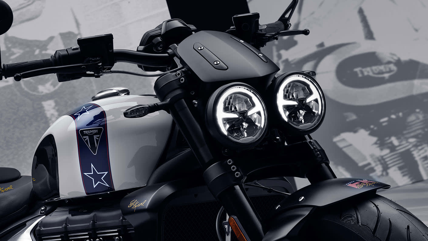 Triumph Rocket 3 R Evel Knievel Edition headlights