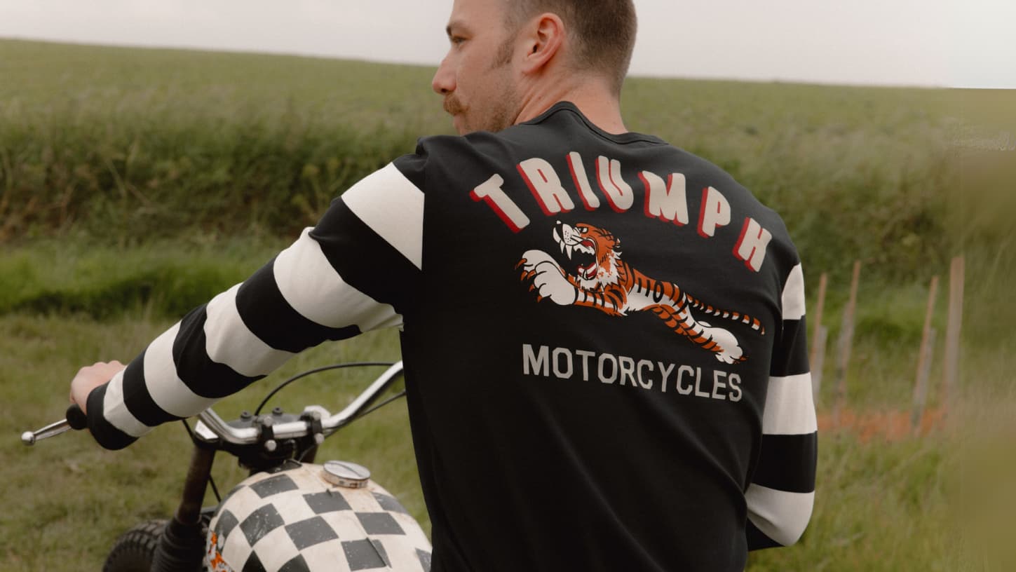 Triumph Heritage - Super Track Tee