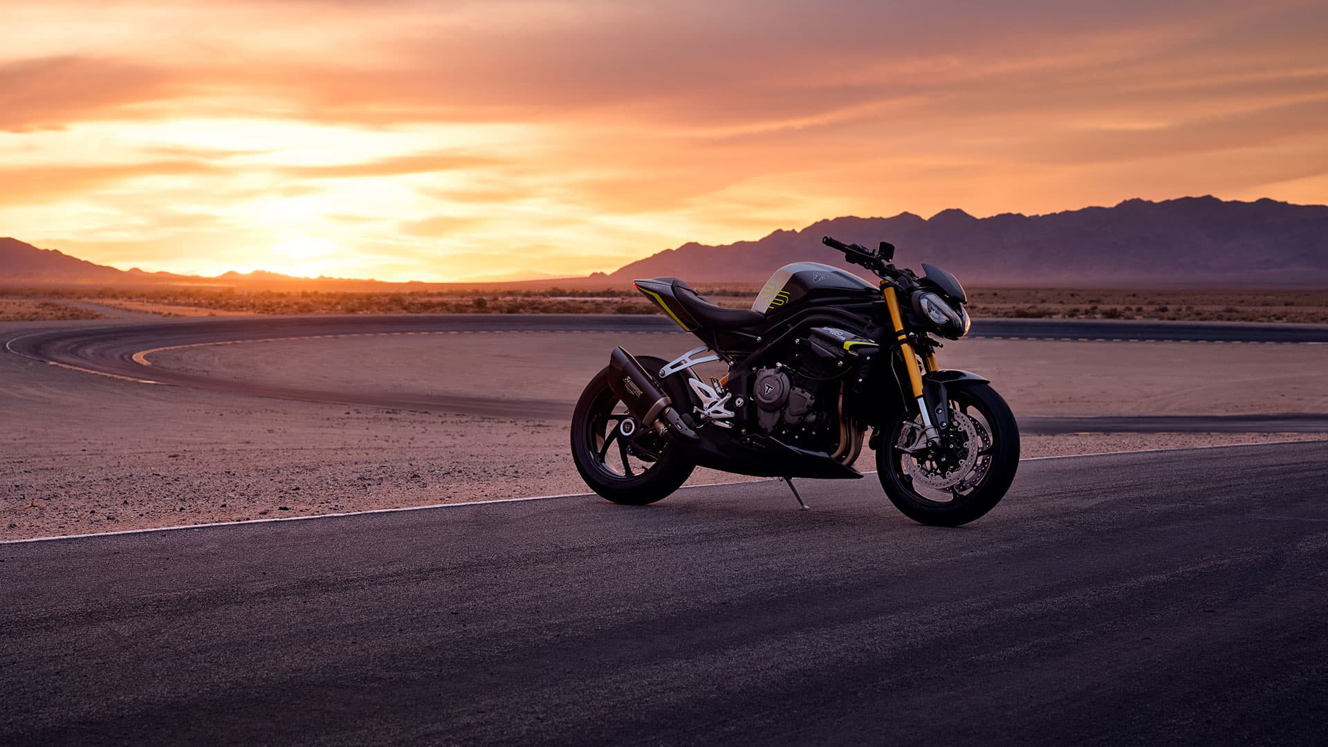 Triumph Speed Triple 1200 RS static shot with sunset
