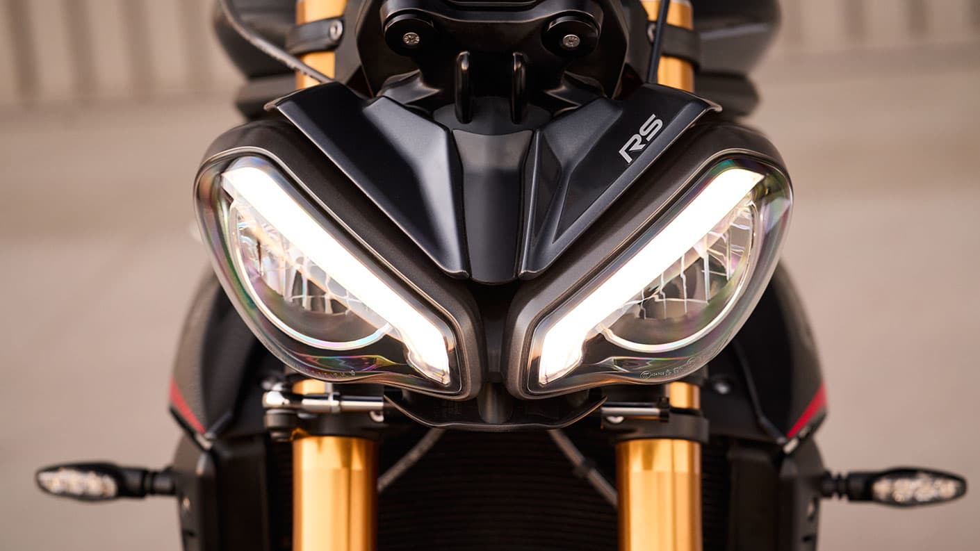 Triumph Speed Triple 1200 RS headlight