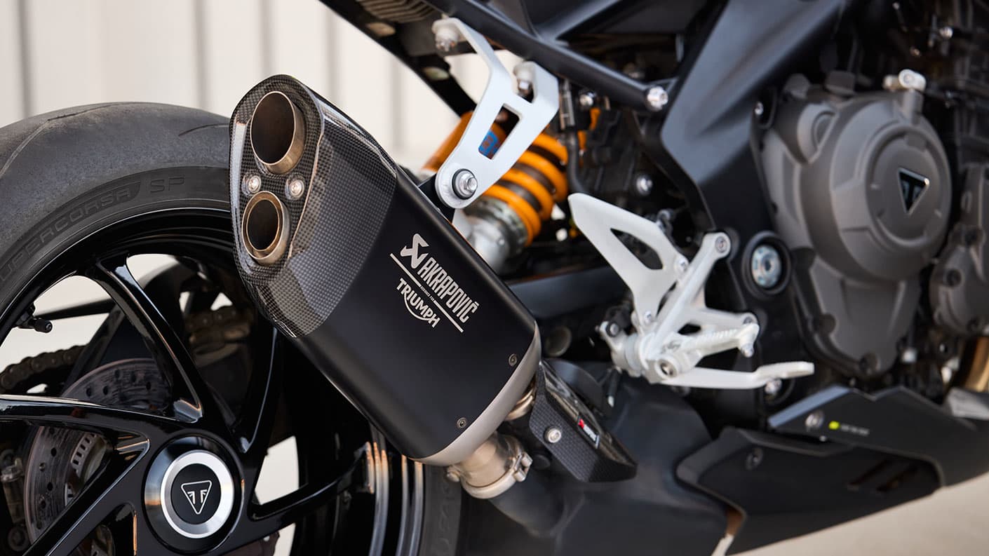Triumph Speed Triple 1200 RS Silencer titanium Akrapovic