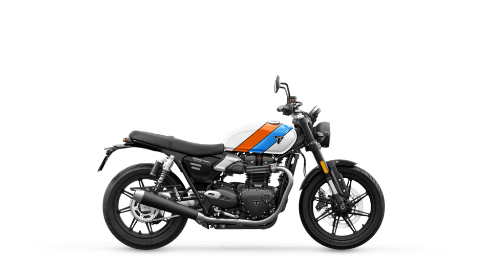 Triumph Speed Twin 900 in Pure White right hand side